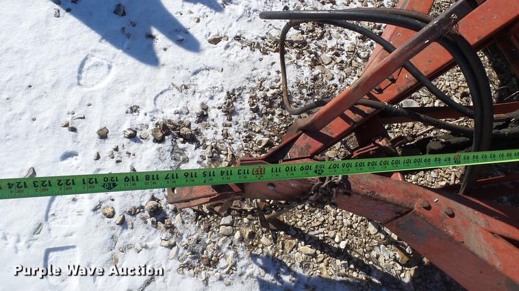 image for item DC5707 International 510 grain drill