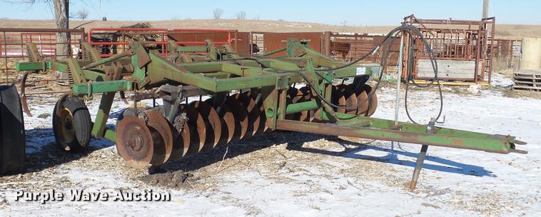 image for item DC5708 John Deere 1710A chisel