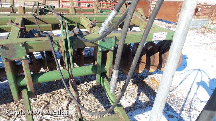 image for item DC5708 John Deere 1710A chisel