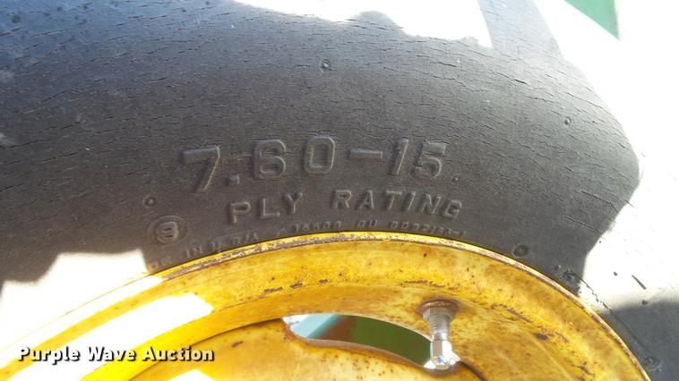 image for item DC5708 John Deere 1710A chisel