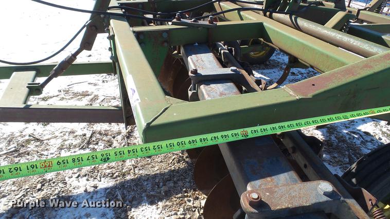 image for item DC5708 John Deere 1710A chisel