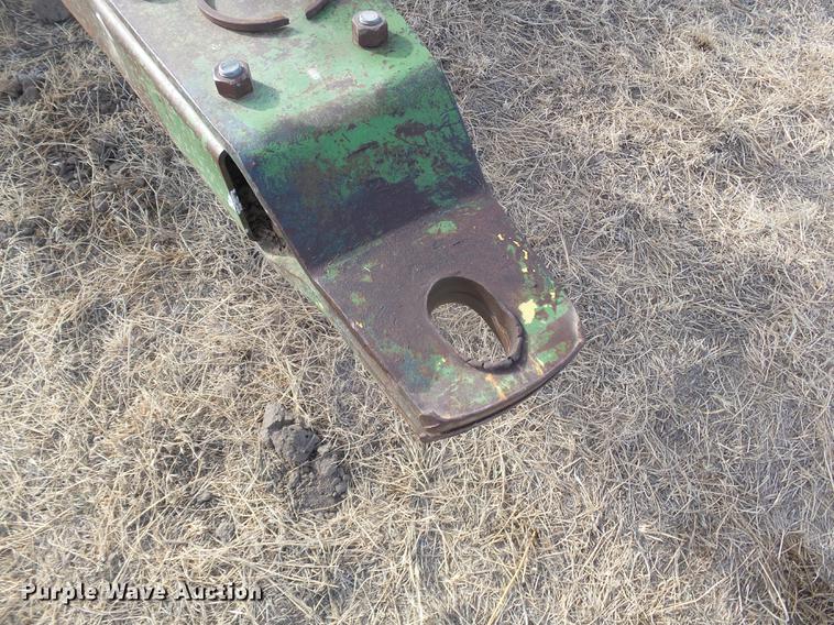 image for item DC8396 John Deere tandem disk