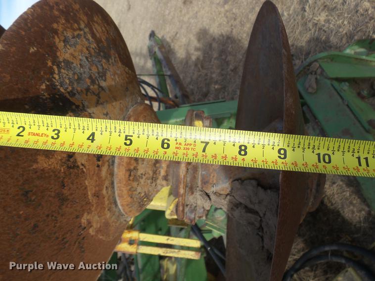 image for item DC8396 John Deere tandem disk