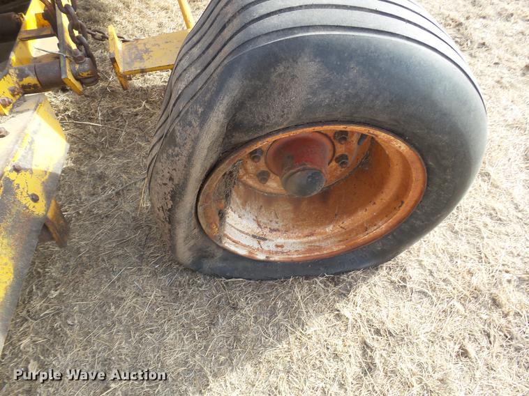 image for item DC8398 Malsam MD terracer