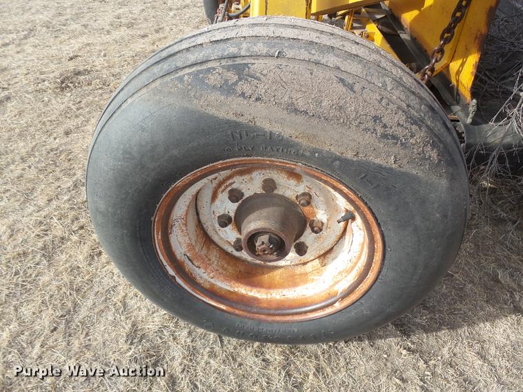 image for item DC8398 Malsam MD terracer