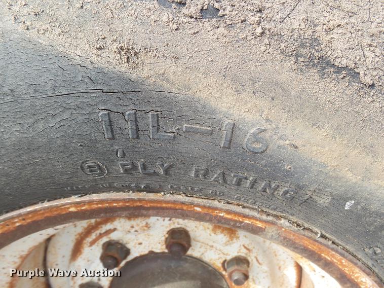 image for item DC8398 Malsam MD terracer