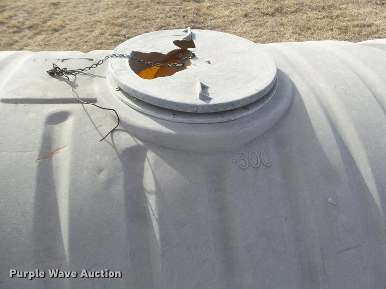 image for item DC8400 John Deere 7100 planter