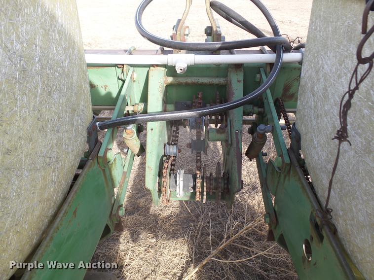 image for item DC8400 John Deere 7100 planter