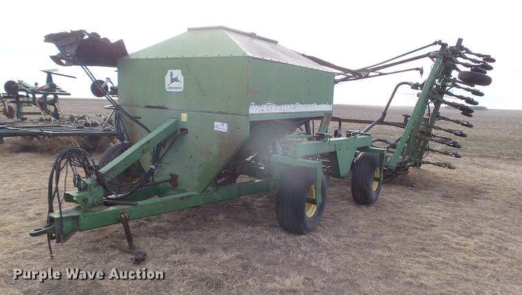 image for item DC8409 John Deere 785 no-till air seeder