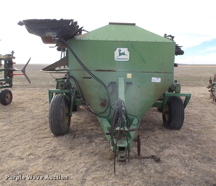 image for item DC8409 John Deere 785 no-till air seeder