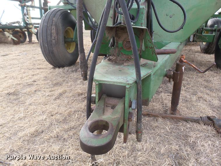 image for item DC8409 John Deere 785 no-till air seeder