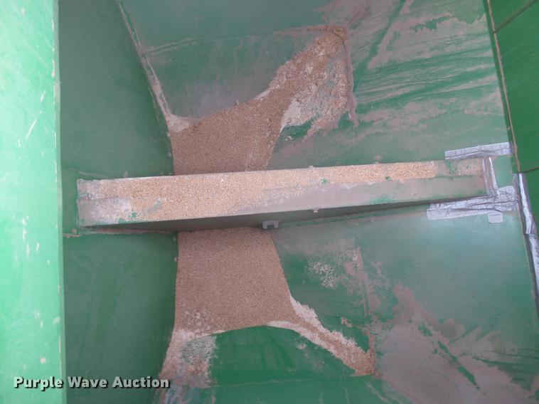 image for item DC8409 John Deere 785 no-till air seeder