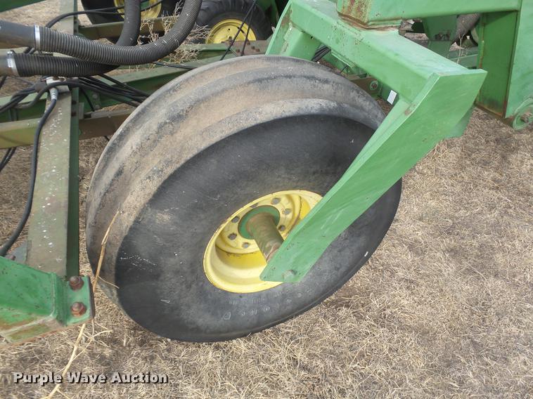 image for item DC8409 John Deere 785 no-till air seeder