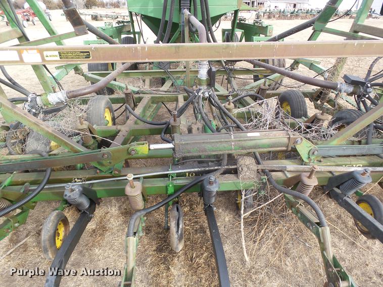 image for item DC8409 John Deere 785 no-till air seeder