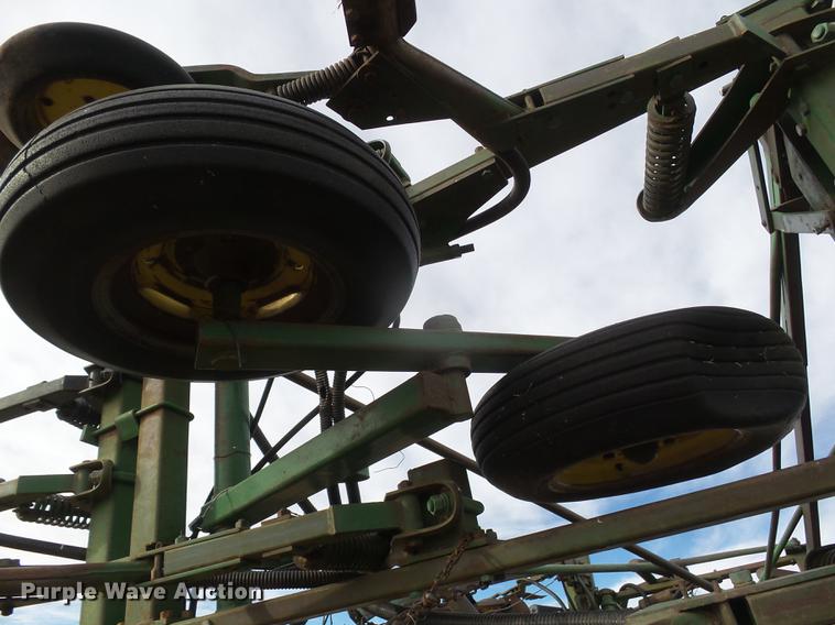 image for item DC8409 John Deere 785 no-till air seeder