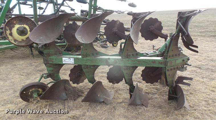 image for item DC8410 John Deere four bottom plow