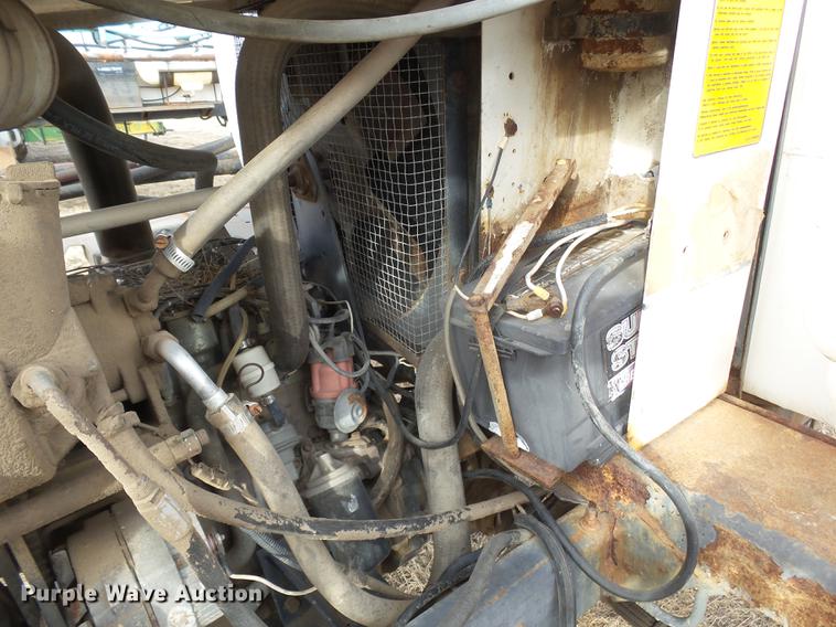 image for item DC8413 SpraCoupe 216 self-propelled sprayer