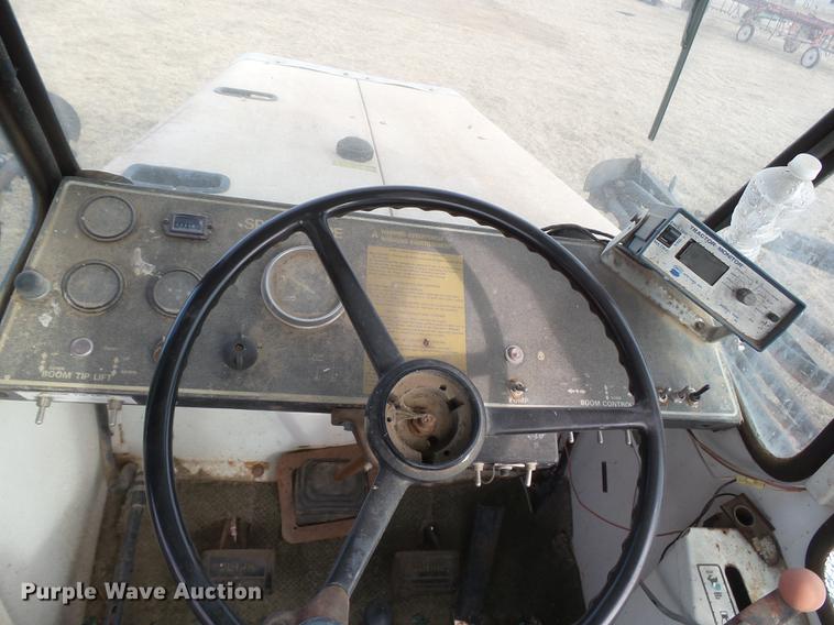 image for item DC8413 SpraCoupe 216 self-propelled sprayer