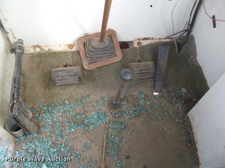 image for item DC8413 SpraCoupe 216 self-propelled sprayer