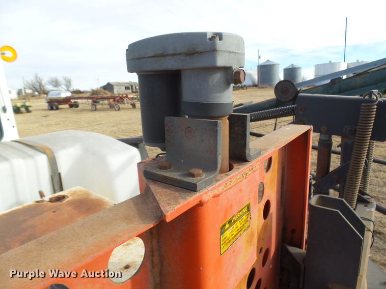 image for item DC8413 SpraCoupe 216 self-propelled sprayer