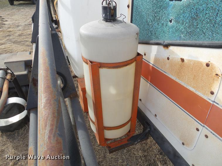 image for item DC8413 SpraCoupe 216 self-propelled sprayer