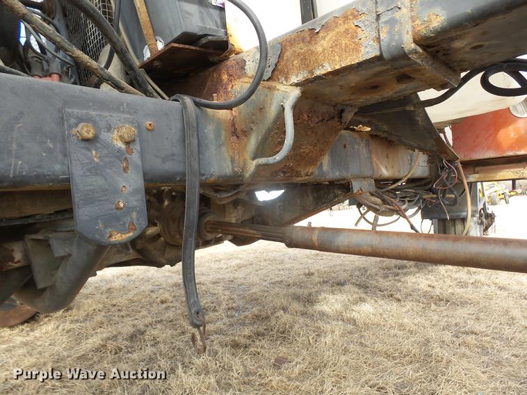 image for item DC8413 SpraCoupe 216 self-propelled sprayer