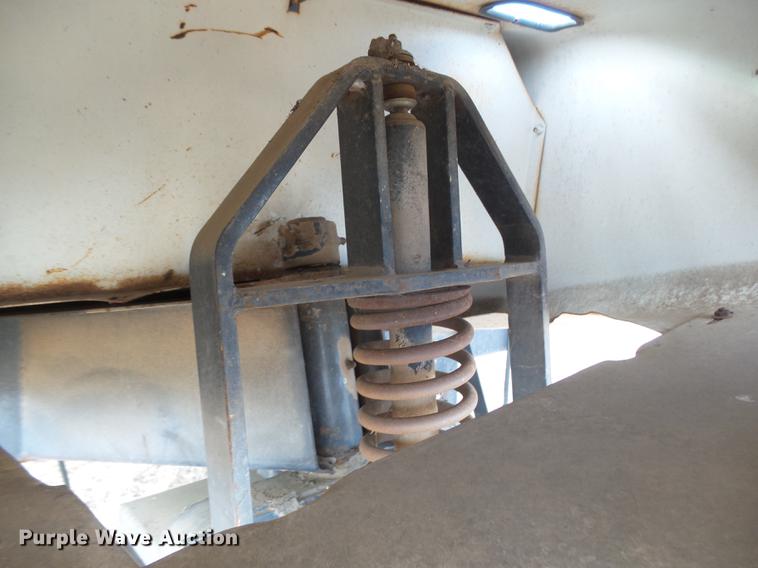 image for item DC8413 SpraCoupe 216 self-propelled sprayer