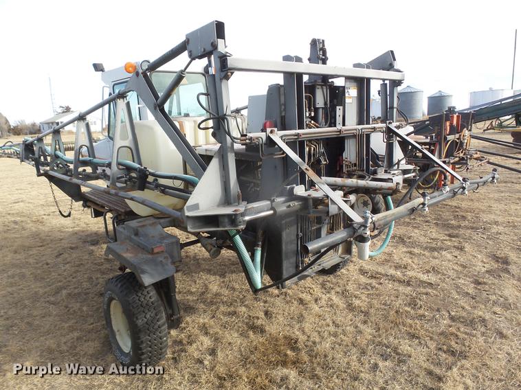 image for item DC8414 SpraCoupe 220 self-propelled sprayer