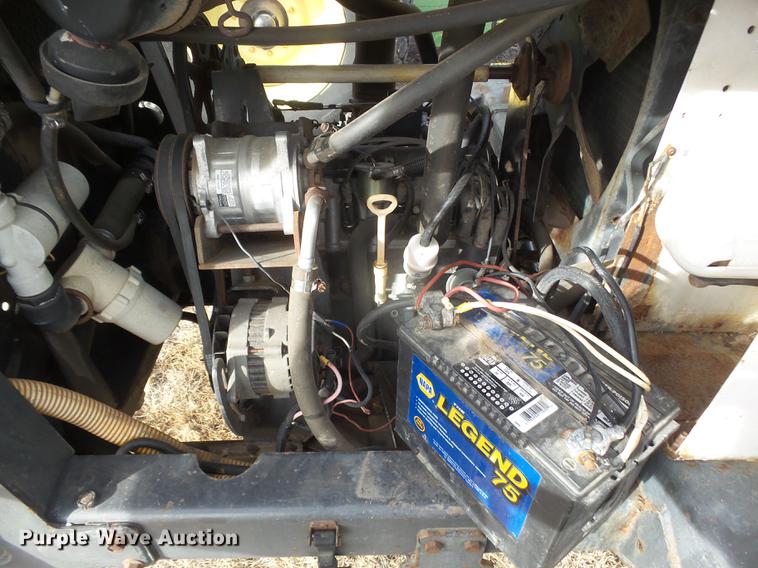 image for item DC8414 SpraCoupe 220 self-propelled sprayer