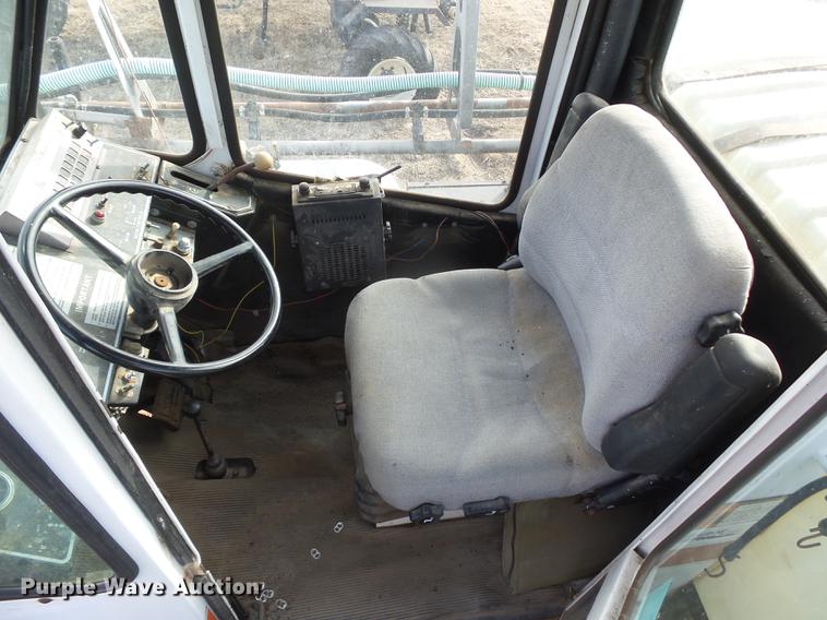 image for item DC8414 SpraCoupe 220 self-propelled sprayer