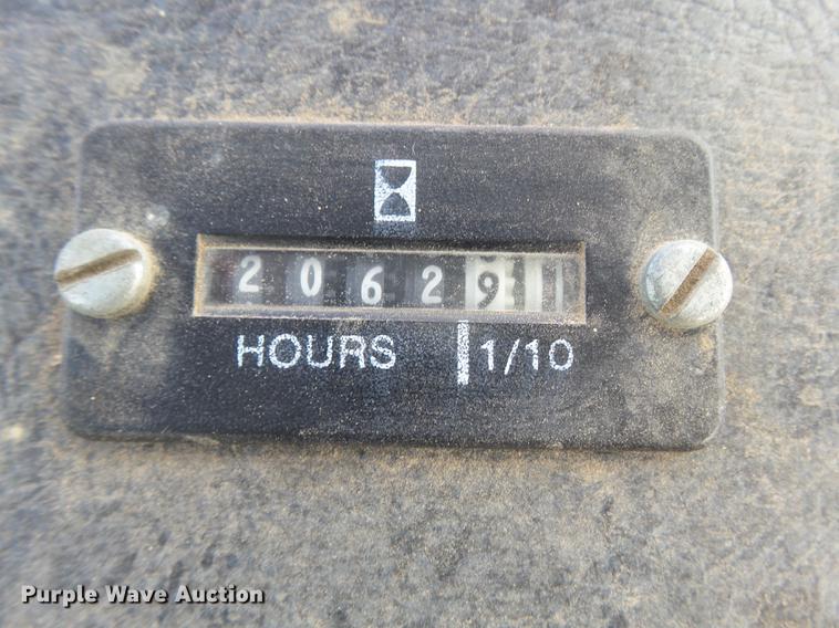 image for item DC8414 SpraCoupe 220 self-propelled sprayer