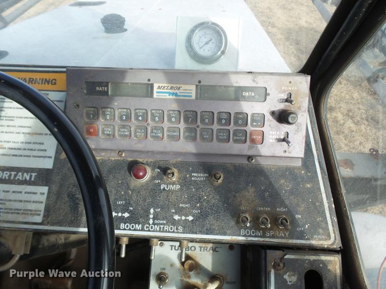 image for item DC8414 SpraCoupe 220 self-propelled sprayer