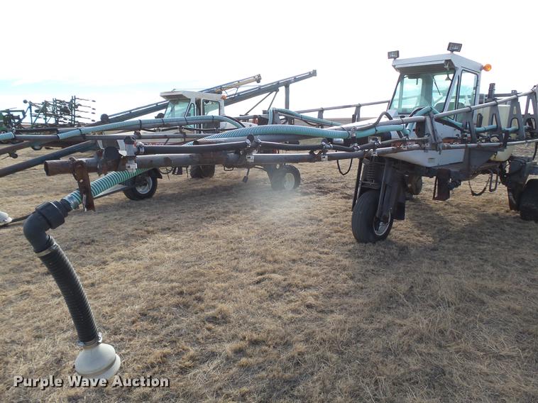 image for item DC8414 SpraCoupe 220 self-propelled sprayer