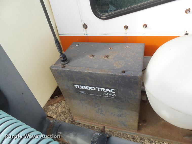 image for item DC8414 SpraCoupe 220 self-propelled sprayer