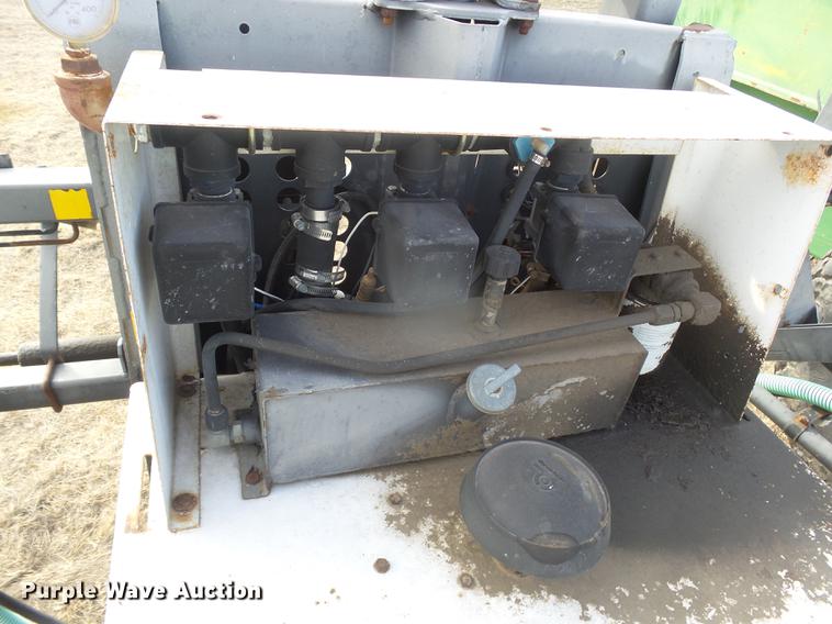 image for item DC8414 SpraCoupe 220 self-propelled sprayer