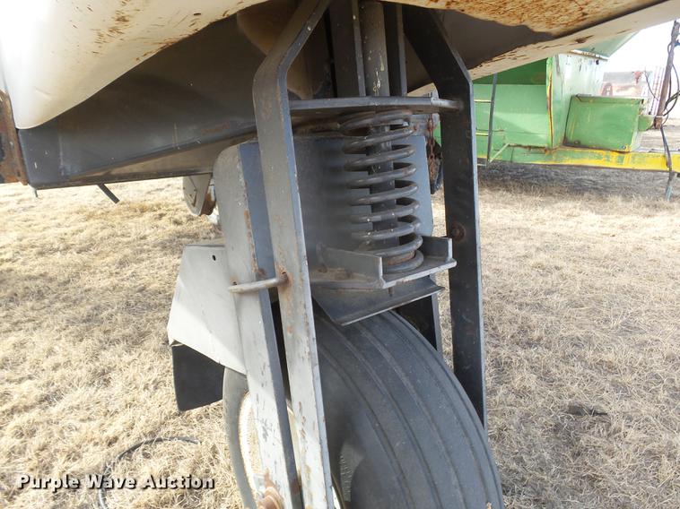 image for item DC8414 SpraCoupe 220 self-propelled sprayer