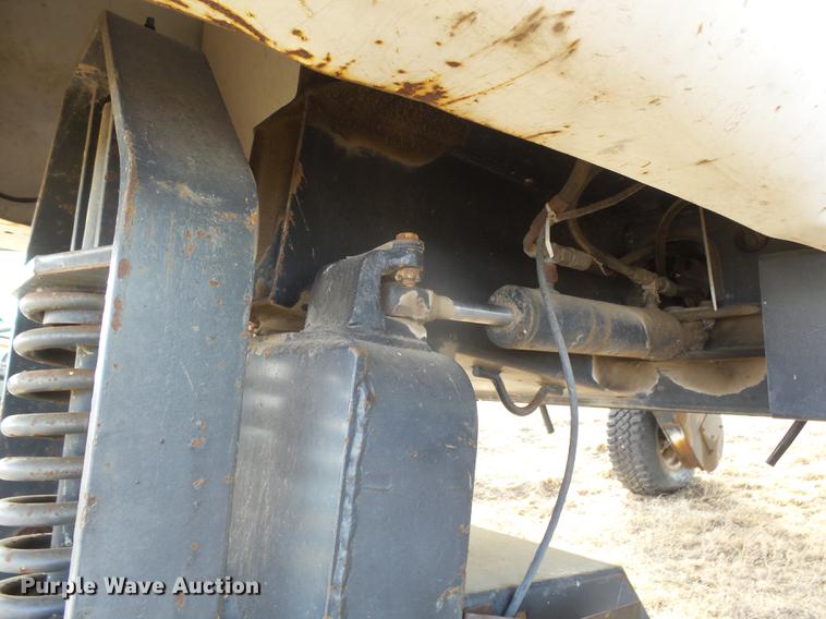 image for item DC8414 SpraCoupe 220 self-propelled sprayer