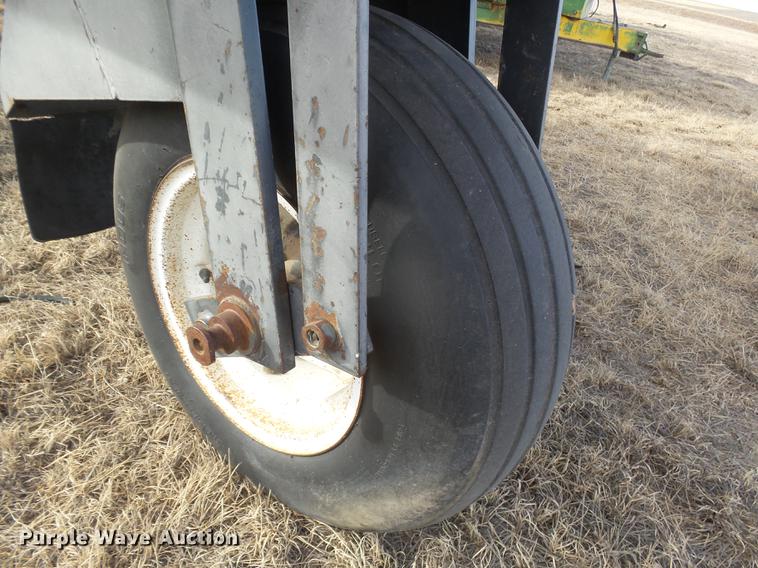 image for item DC8414 SpraCoupe 220 self-propelled sprayer