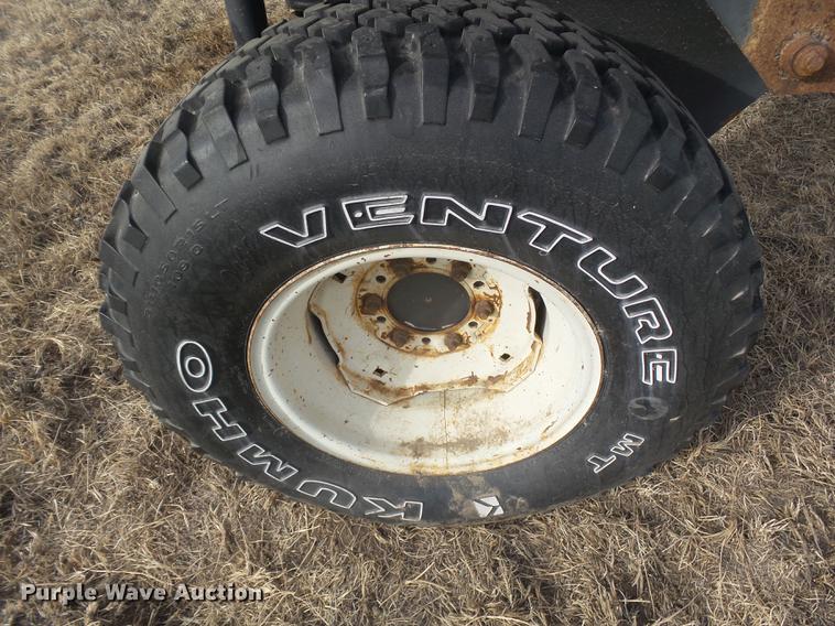 image for item DC8414 SpraCoupe 220 self-propelled sprayer