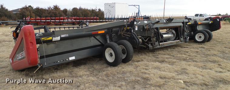 image for item DD1376 2008 Case IH 2142 draper head