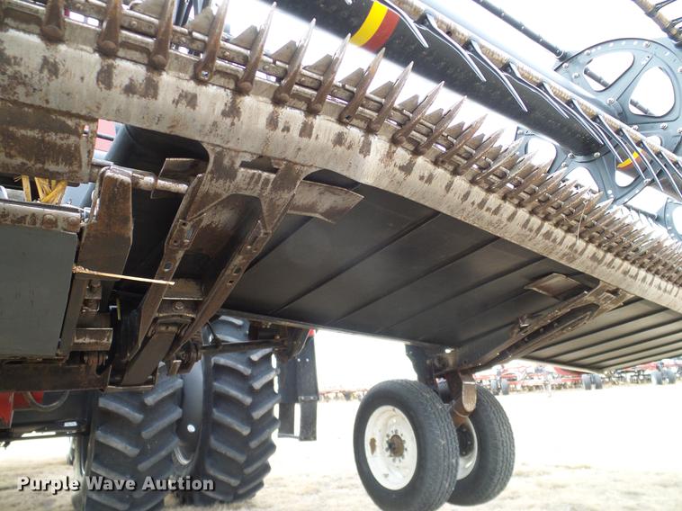 image for item DD1376 2008 Case IH 2142 draper head