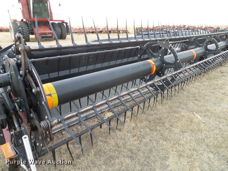image for item DD1376 2008 Case IH 2142 draper head