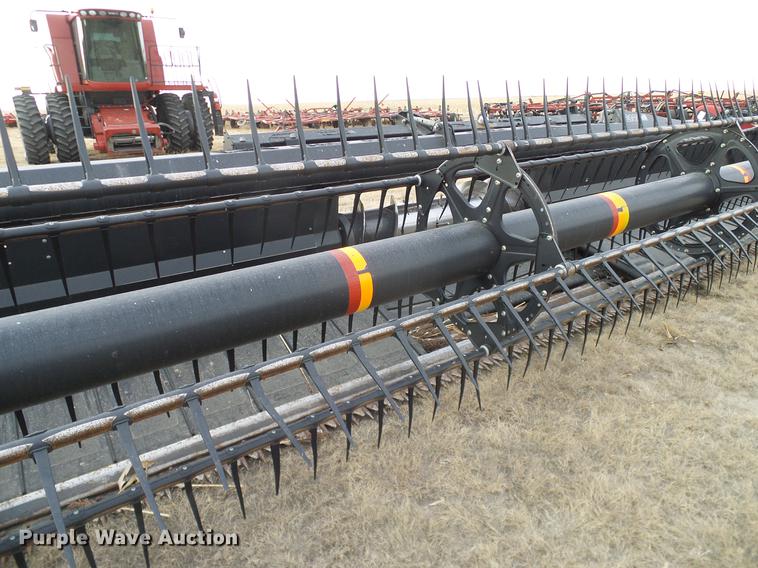 image for item DD1376 2008 Case IH 2142 draper head