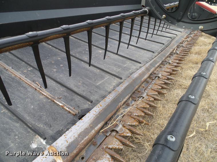 image for item DD1376 2008 Case IH 2142 draper head