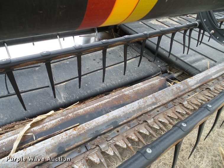 image for item DD1376 2008 Case IH 2142 draper head