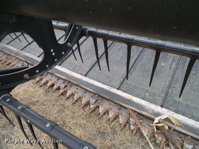 image for item DD1376 2008 Case IH 2142 draper head