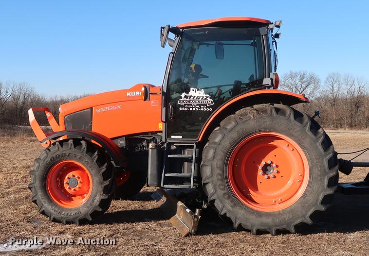 image for item DD9578 2016 Kubota M126GX MFWD tractor