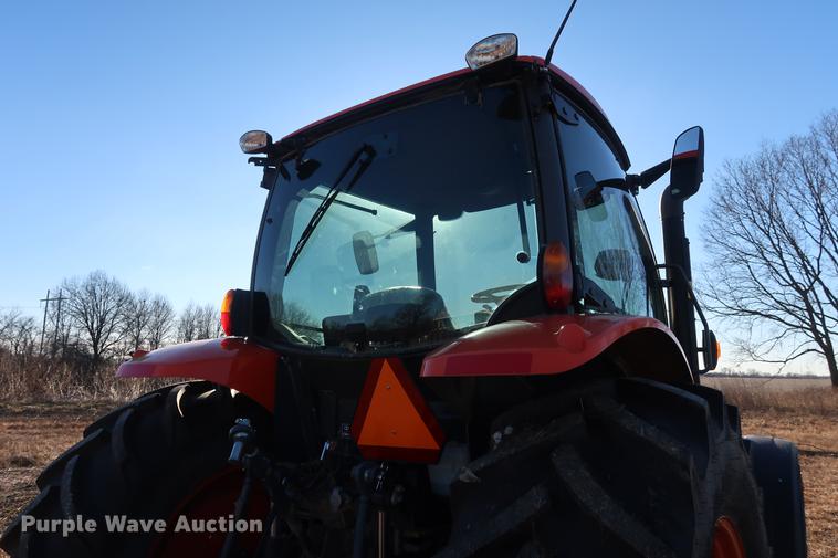 image for item DD9578 2016 Kubota M126GX MFWD tractor