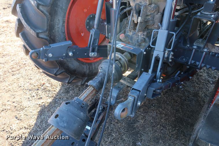 image for item DD9578 2016 Kubota M126GX MFWD tractor