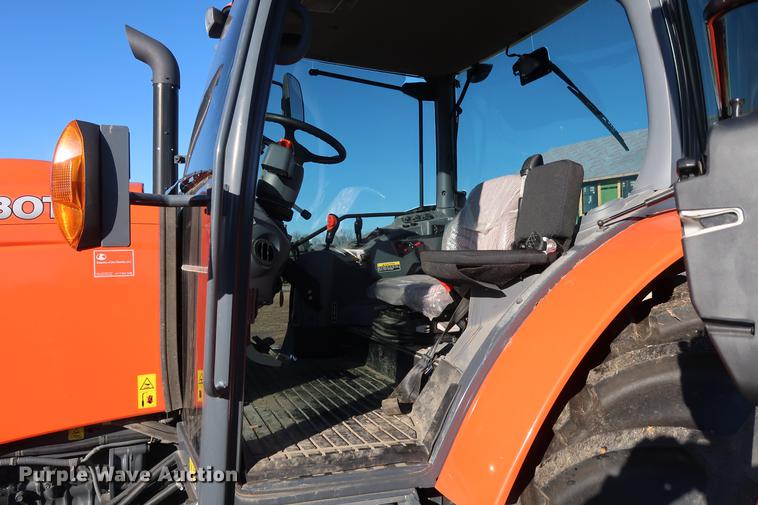 image for item DD9578 2016 Kubota M126GX MFWD tractor